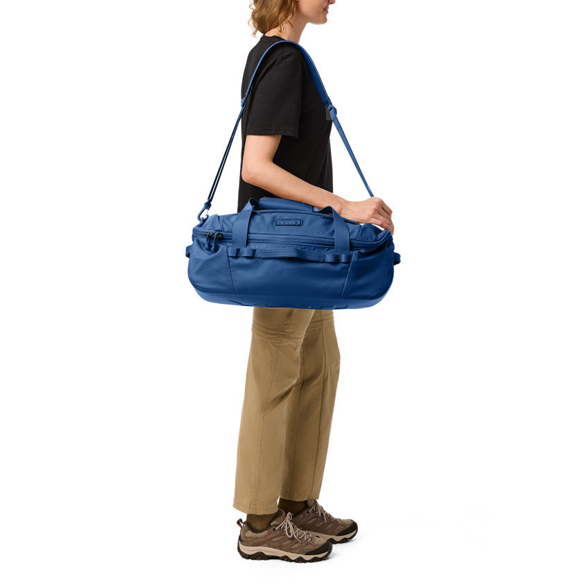 YETI CROSSROADS DUFFLE BAG NAVY 40L