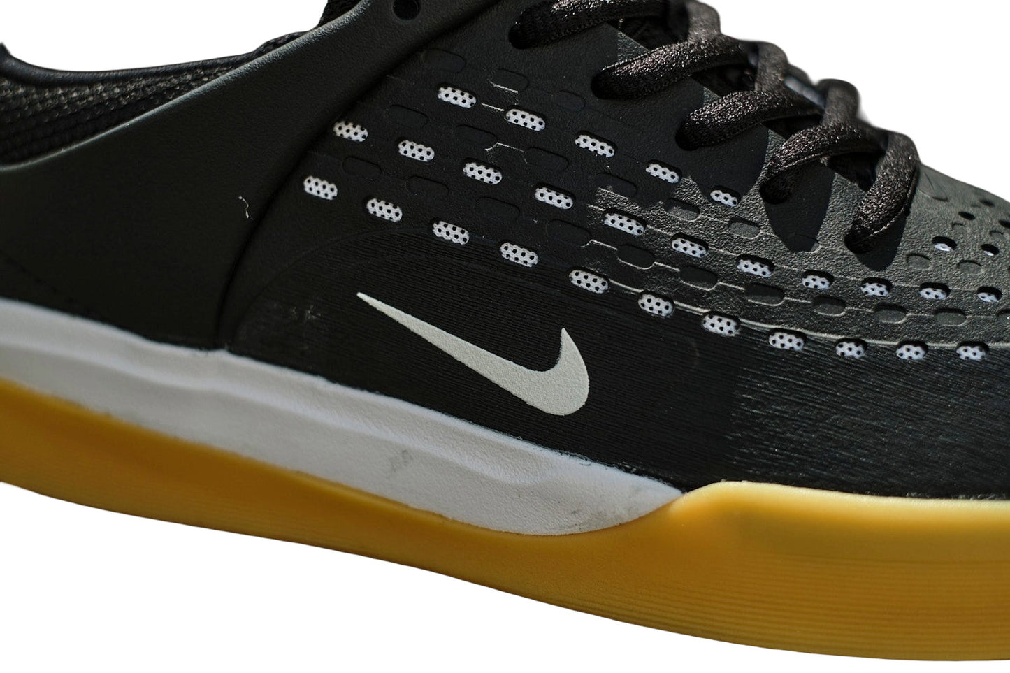 NIKE SB MENS ZOOM NYJAH 3 SHOE SP24 (001) BLACK/WHITE-BLACK-WHITE