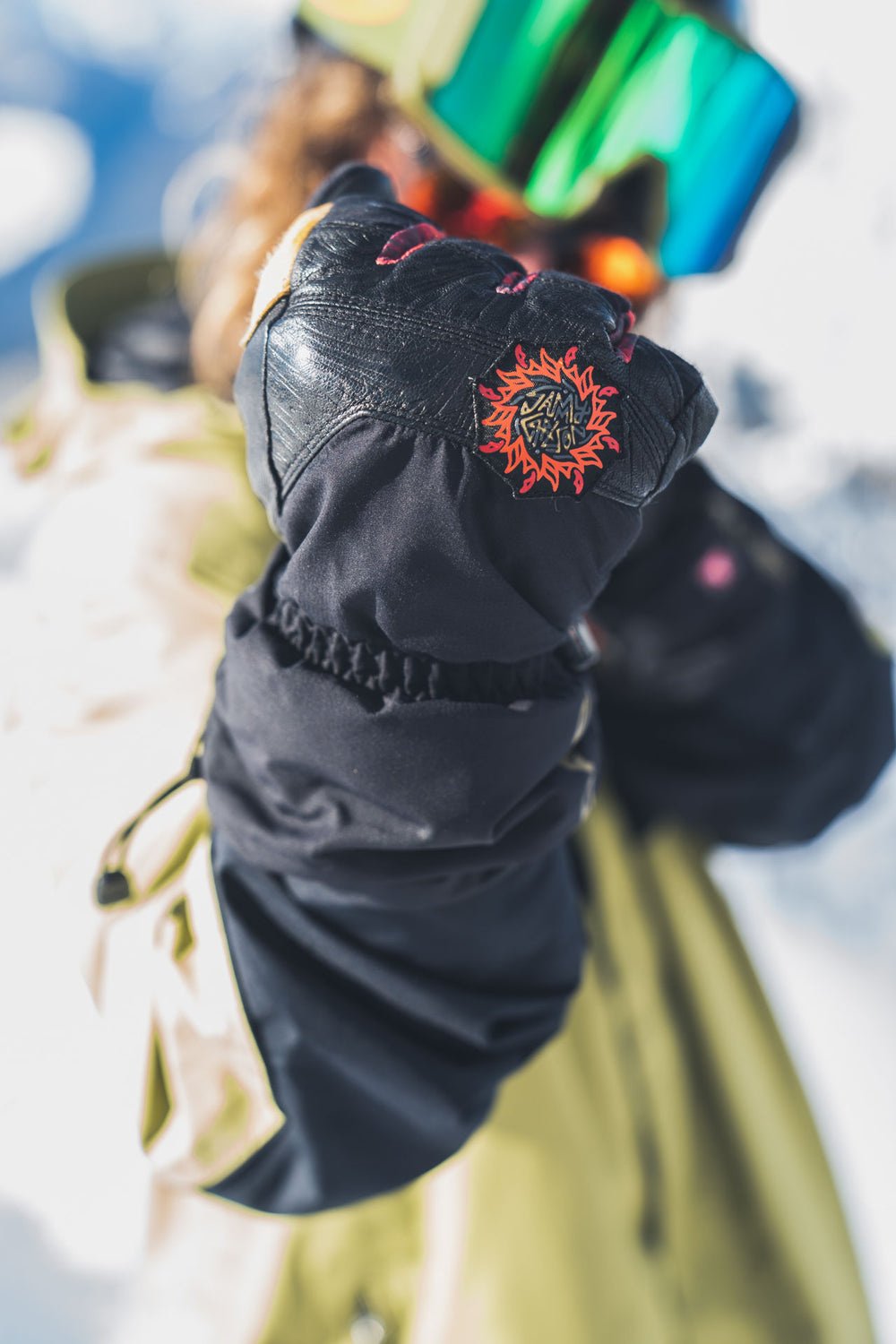 2024 DAKINE TEAM EXCURSION GORE-TEX GLOVE SAMMY CARLSON BLACK