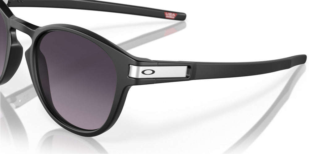 OAKLEY LATCH MATTE BLK SUNGLASSES w/ PRIZM GRY GRADIENT LENS