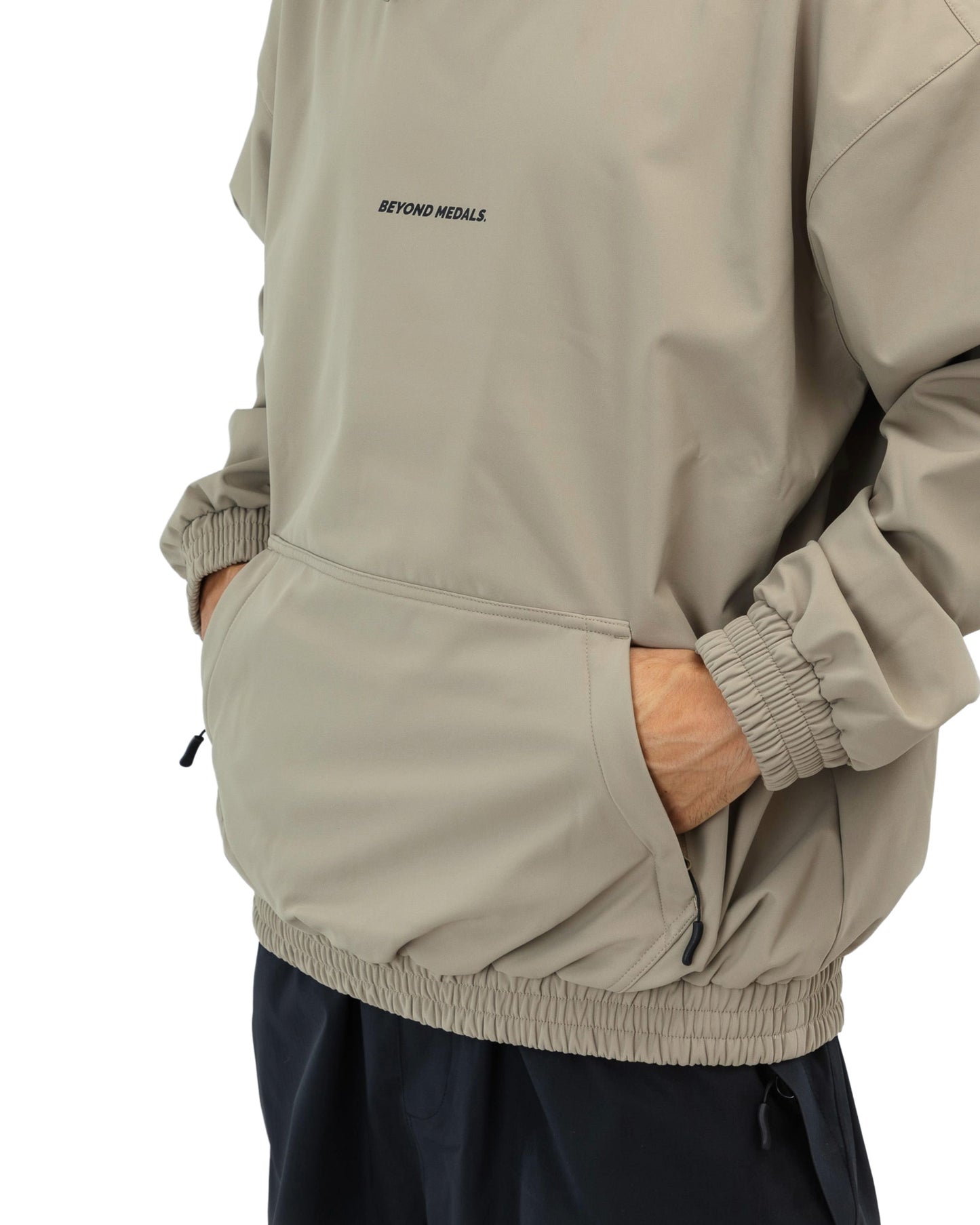 2026 BEYOND MEDALS SOFTSHELL HOODIE BEIGE