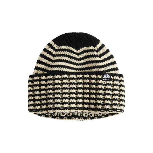 2026 AUTUMN HEARTH BEANIE BLACK