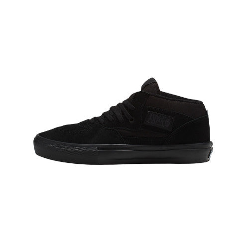 VANS MENS SKATE HALF CAB SHOE CRYOVR (BKA) BLACK/BLACK